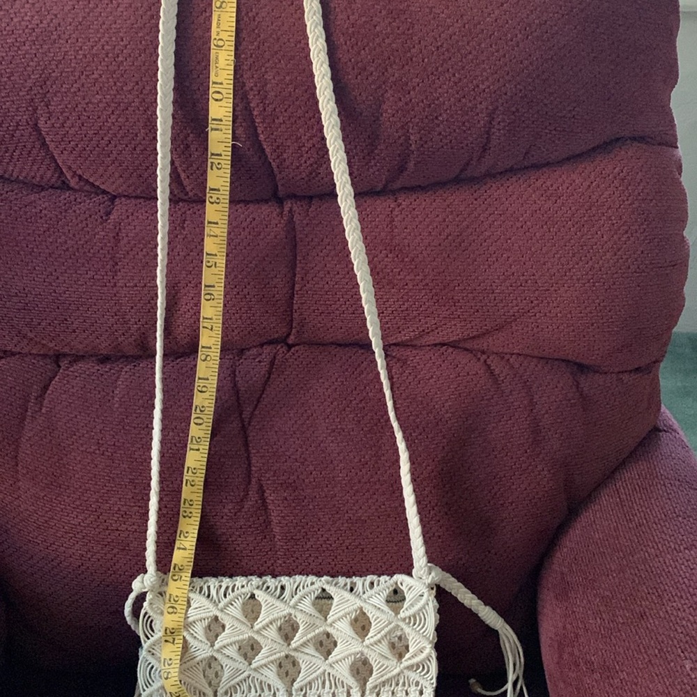 Elegant Cream Macramé Boho Crossbody Shoulder Bag with Beaded Tassels Zip Close - Picture 9 of 11